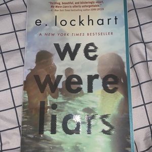 we were liars by e. lockhart book